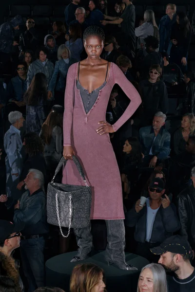 Look 13